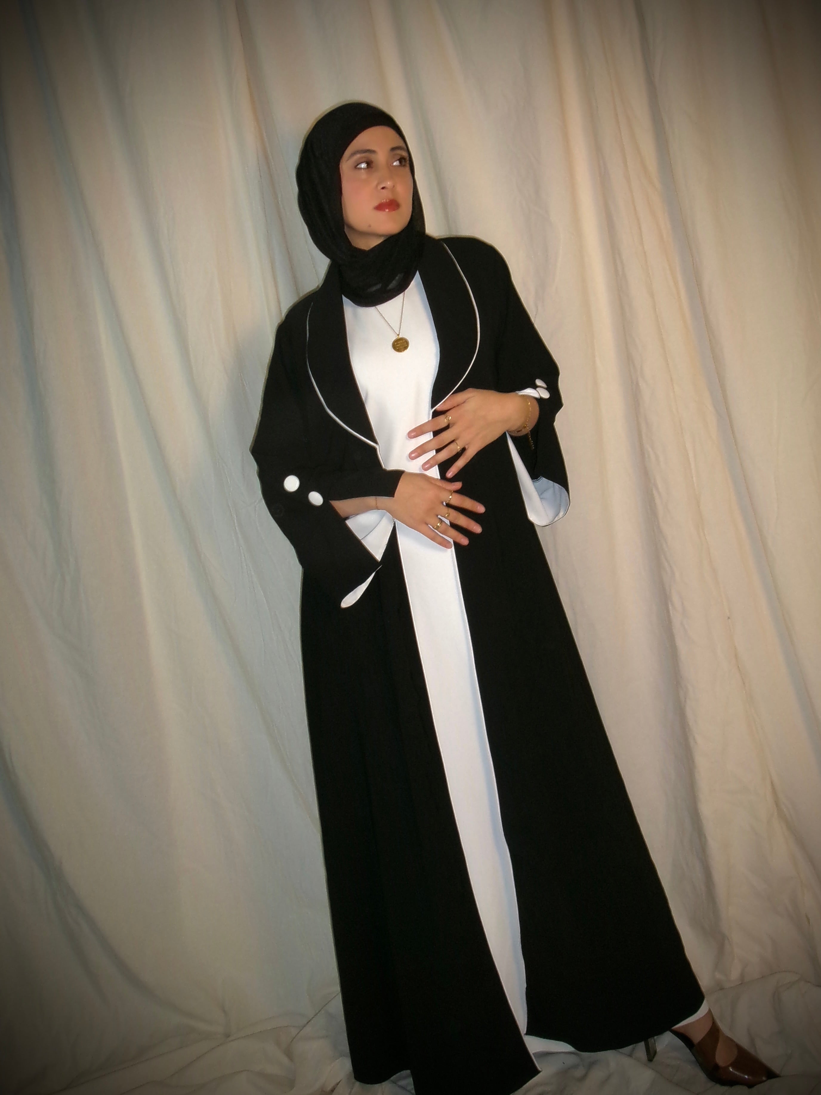 Black Pleated Abaya